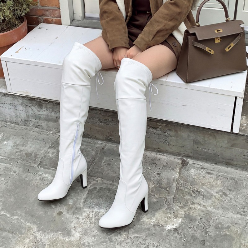 Women Fashion Over 40 - Moda Yüksek Topuklu Diz Üstü Çizmeler