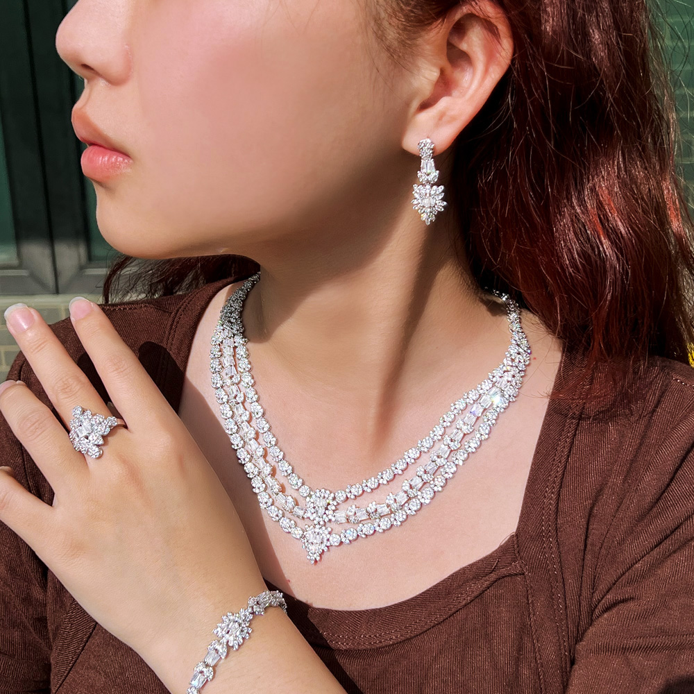 Women Fashion Uae - CWWZircons Lüks Kübik Zirkonya Büyük Çoklu