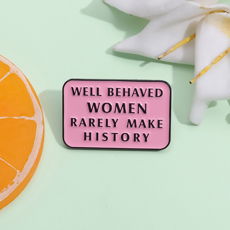Iyi Davranış Kadınlar Nadiren  - Women Fashion History incelemesi ve fiyatı
