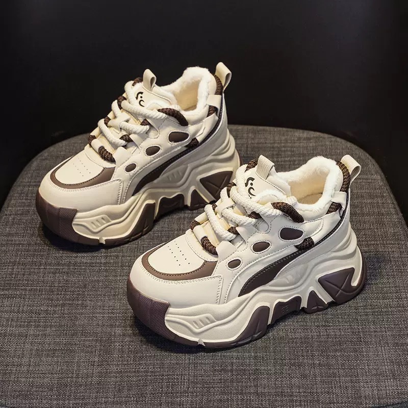 2026 Yeni deri içten yükseklik - Sneakers Fashion Women incelemesi ve fiyatı
